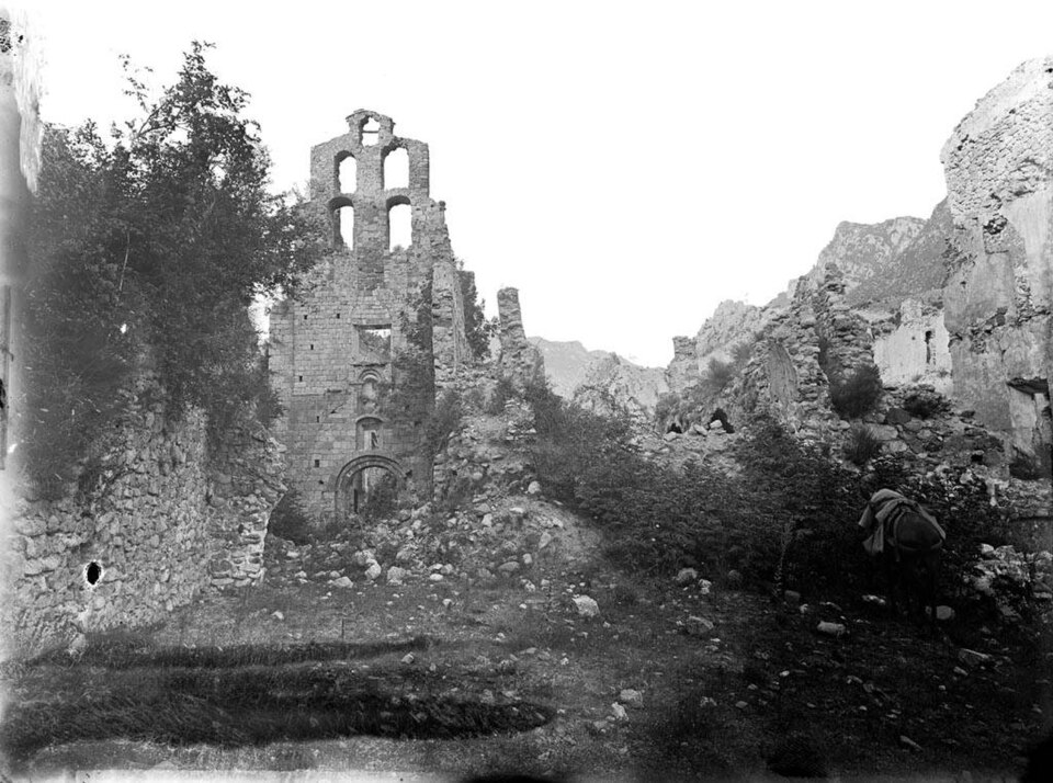 Monasterio de Santa María de Lavaix
