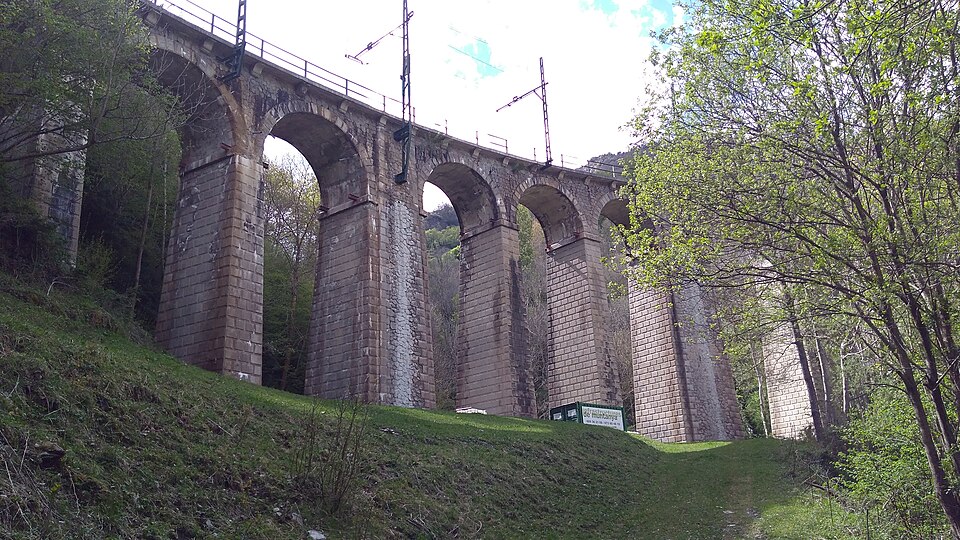 Viaducto de Tosa