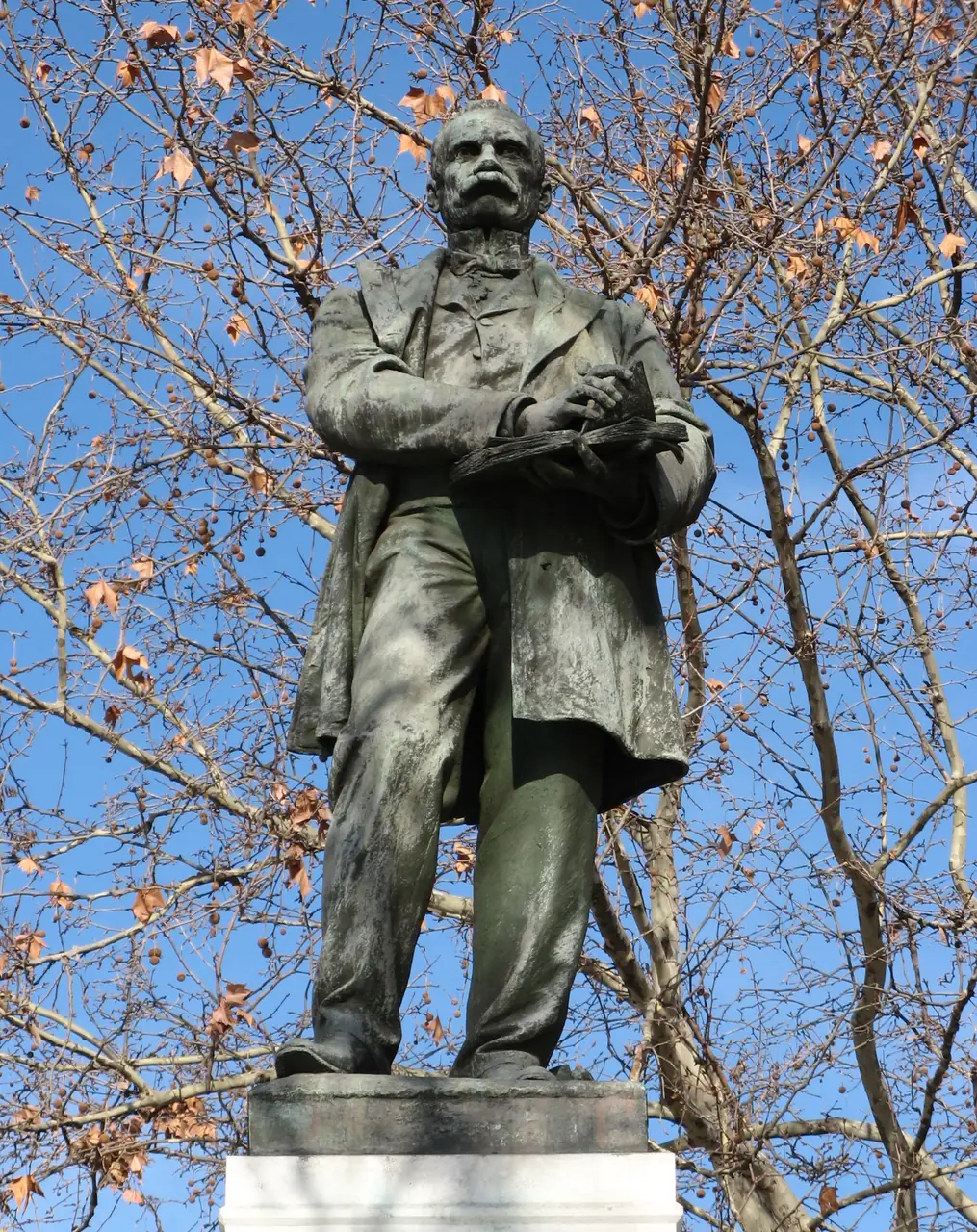 Monumento a Claudio Moyano