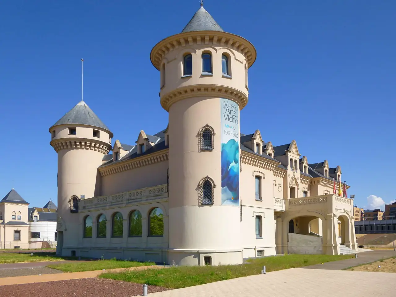 Museo Municipal de Arte en Vidrio (MAVA)